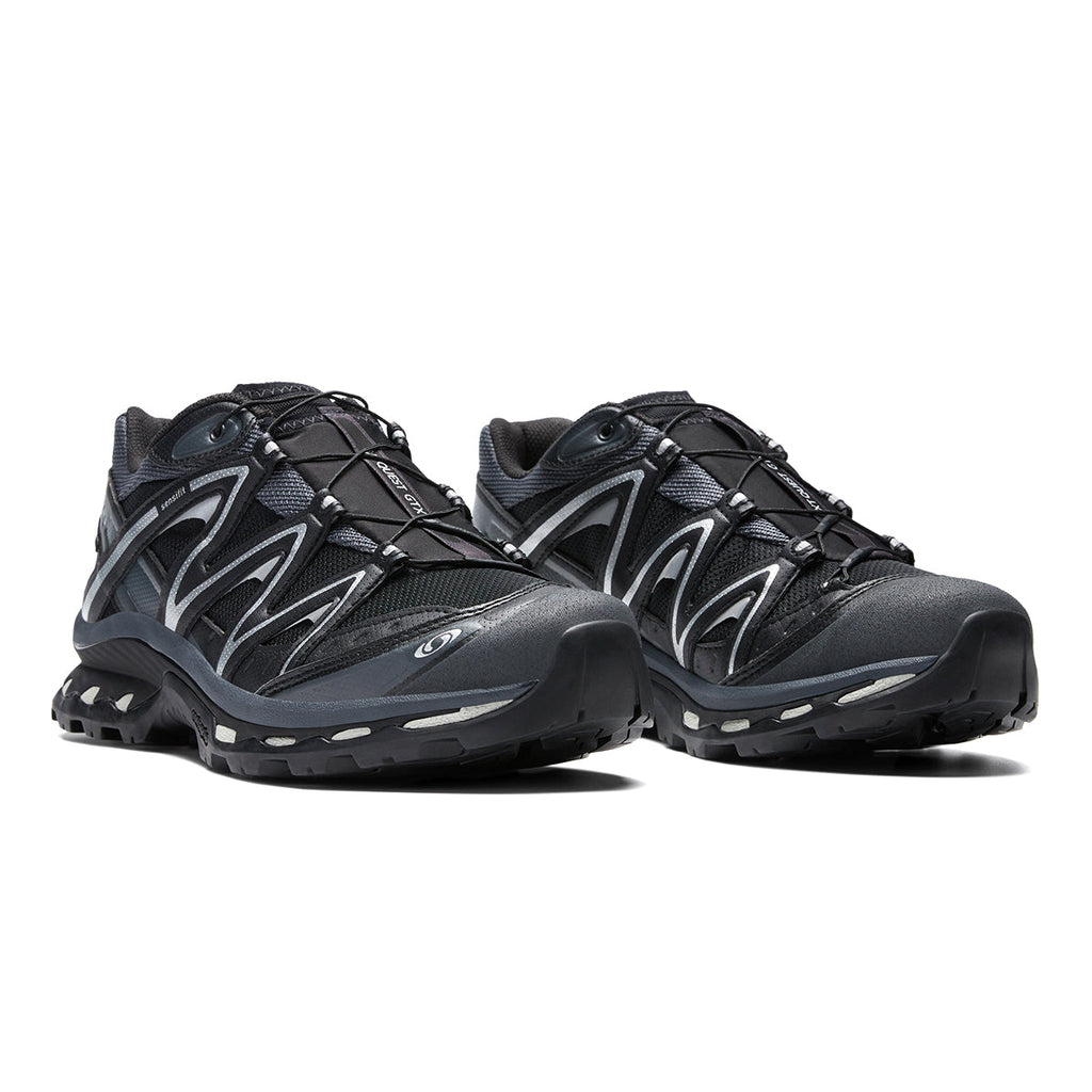Salomon XT-Quest GTX Low-Top Sneakers – Black / Charcoal / Silver