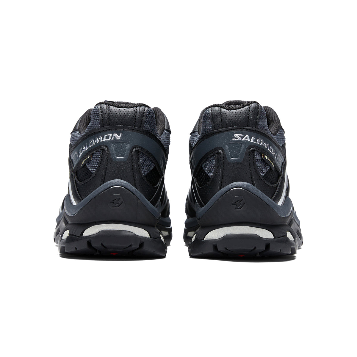 Salomon XT-Quest GTX Low-Top Sneakers – Black / Charcoal / Silver