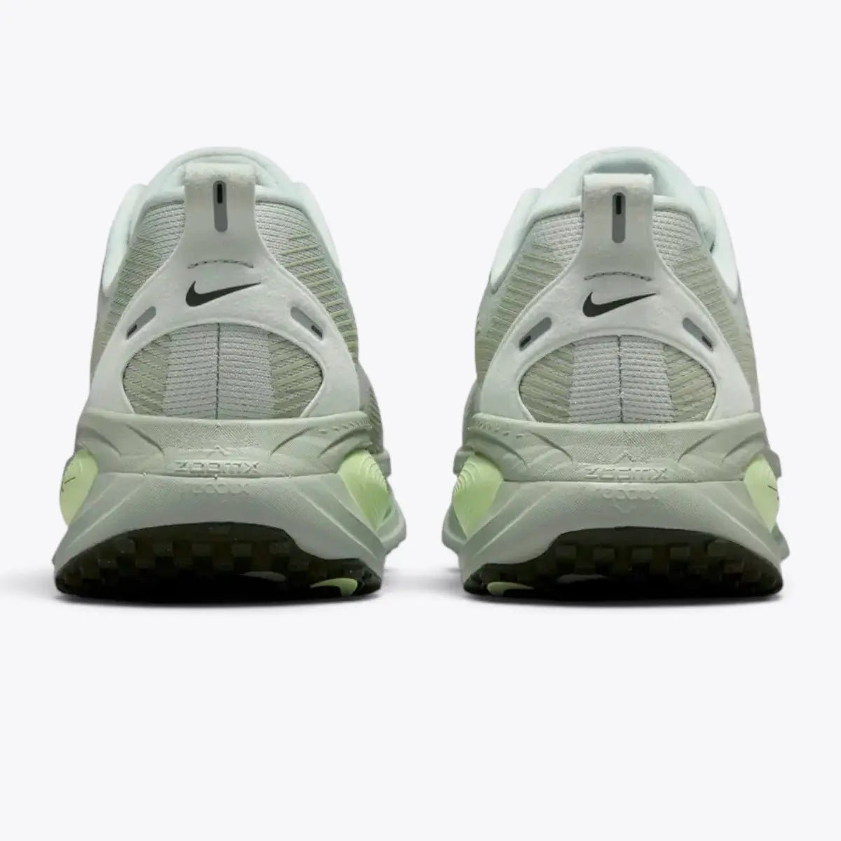 Nike Vomero 18 Running Shoes – Light Silver / College Grey / Barely Volt HM6803-002