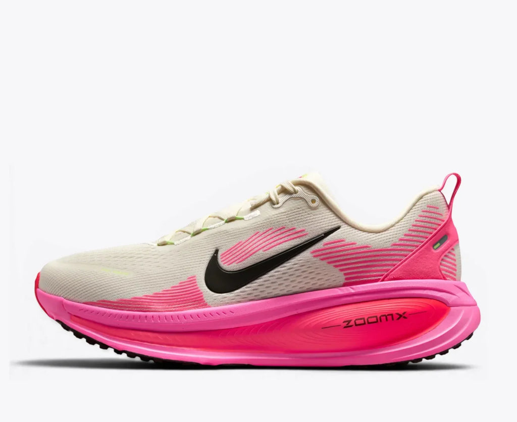 Nike Vomero 18 Running Shoes – Sail / Hyper Pink IB7315-100