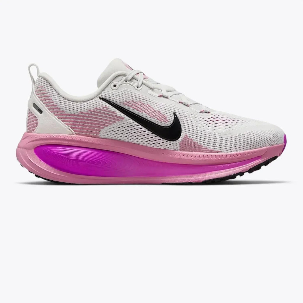 Nike Vomero 18 Running Shoes – Summit White / Elemental Pink HM6804-105