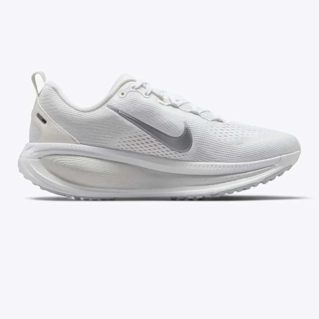 Nike Vomero 18 Running Shoes – White / Metallic Silver / Photon Dust HM6804-104
