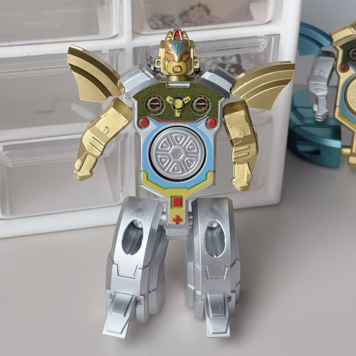 1 silvery green deformation fingertip gyroscope fun